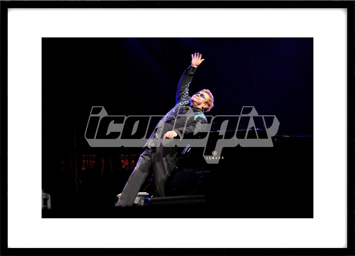 Sir Elton John performing live at a special concert to raise funds for The Royal Academy of Music organ appeal at the Royal Opera House in London - 28 Jan 2011. Photo credit: Zaine Lewis/IconicPix
