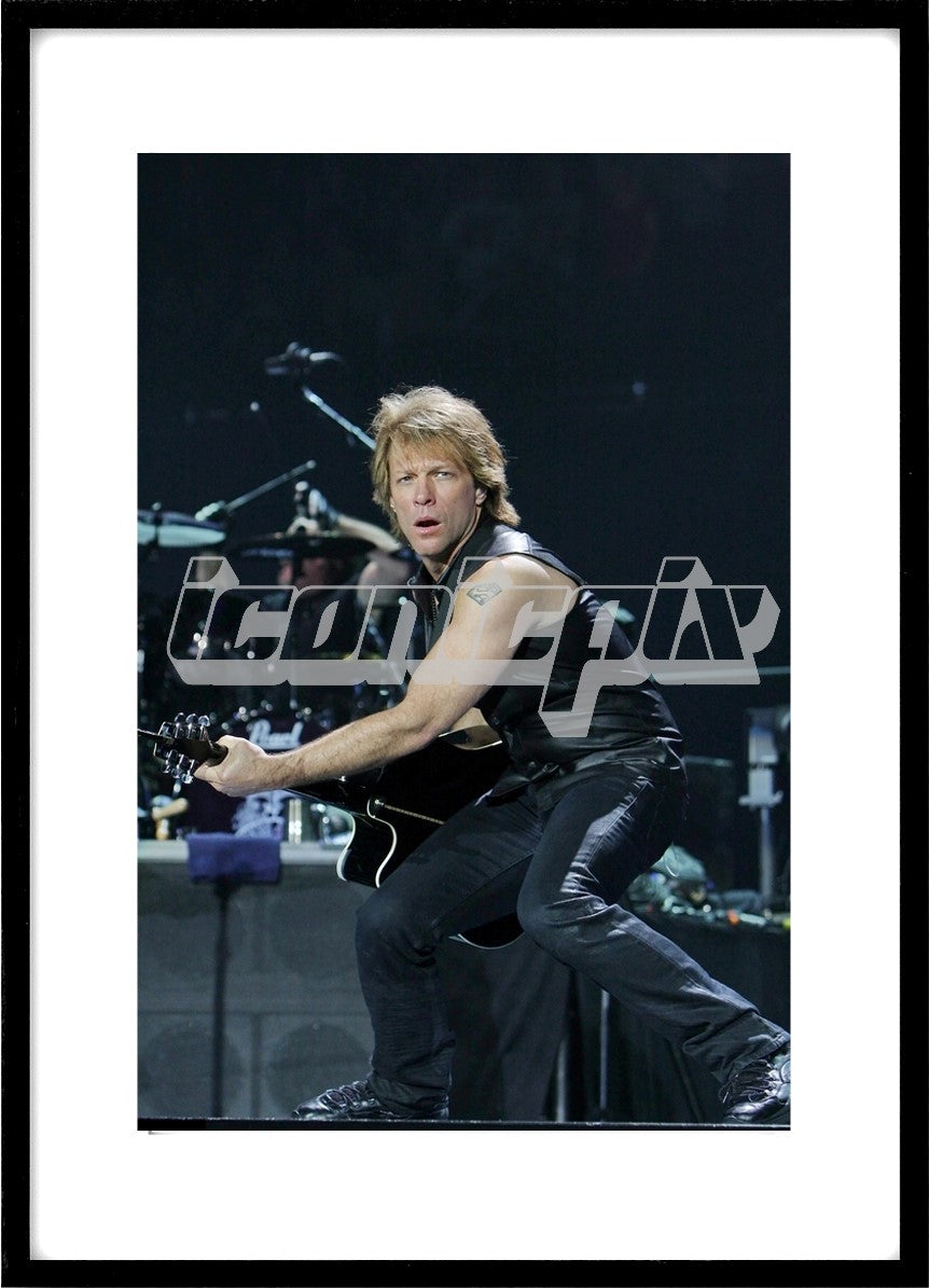 Bon Jovi - vocalist Jon Bon Jovi performing live on The Circle Tour at the O2 Arena in London UK - 08 Jun 2010. Photo: © Zaine Lewis/IconicPix