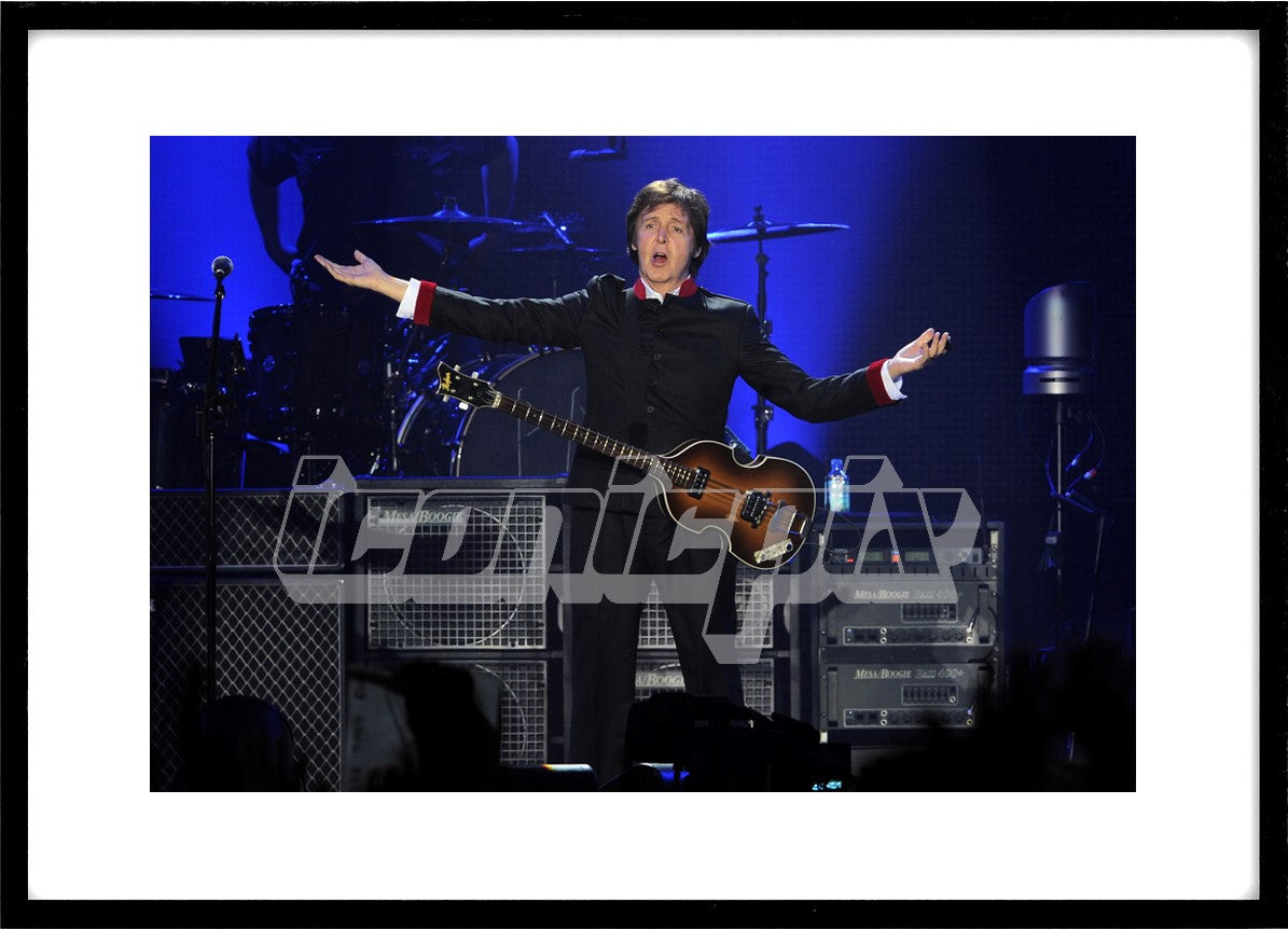 PAUL MCCARTNEY - performing live on the "On the Run Tour" at the Mediolanum Forum di Assago, Assago, Italy - 27 Nov 2011, Photo: © Fabio Diena/IconicPix