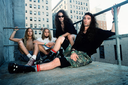 ALICE IN CHAINS (1990)